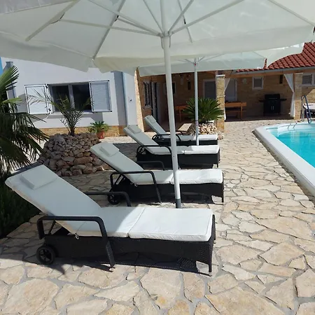 וילה Leonie Debeljak